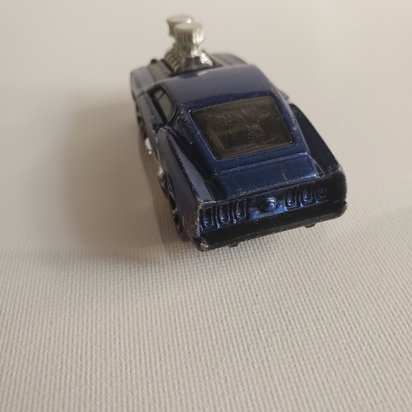 Vintage 2002 "1968 Mustang" Hot Wheel - Picture 4 of 7